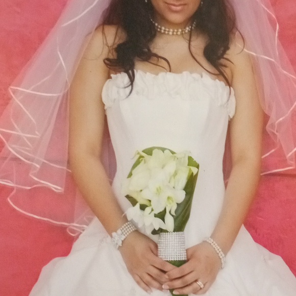 Wedding veil two layers ivory net with silk ribbon at ends - Picture 2 of 4